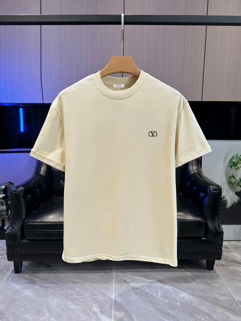 VALENTNO 2026 Classic T 280 ， Breathable ， ， ！ Same Style ：White Black Gray -Size：S M L Xl